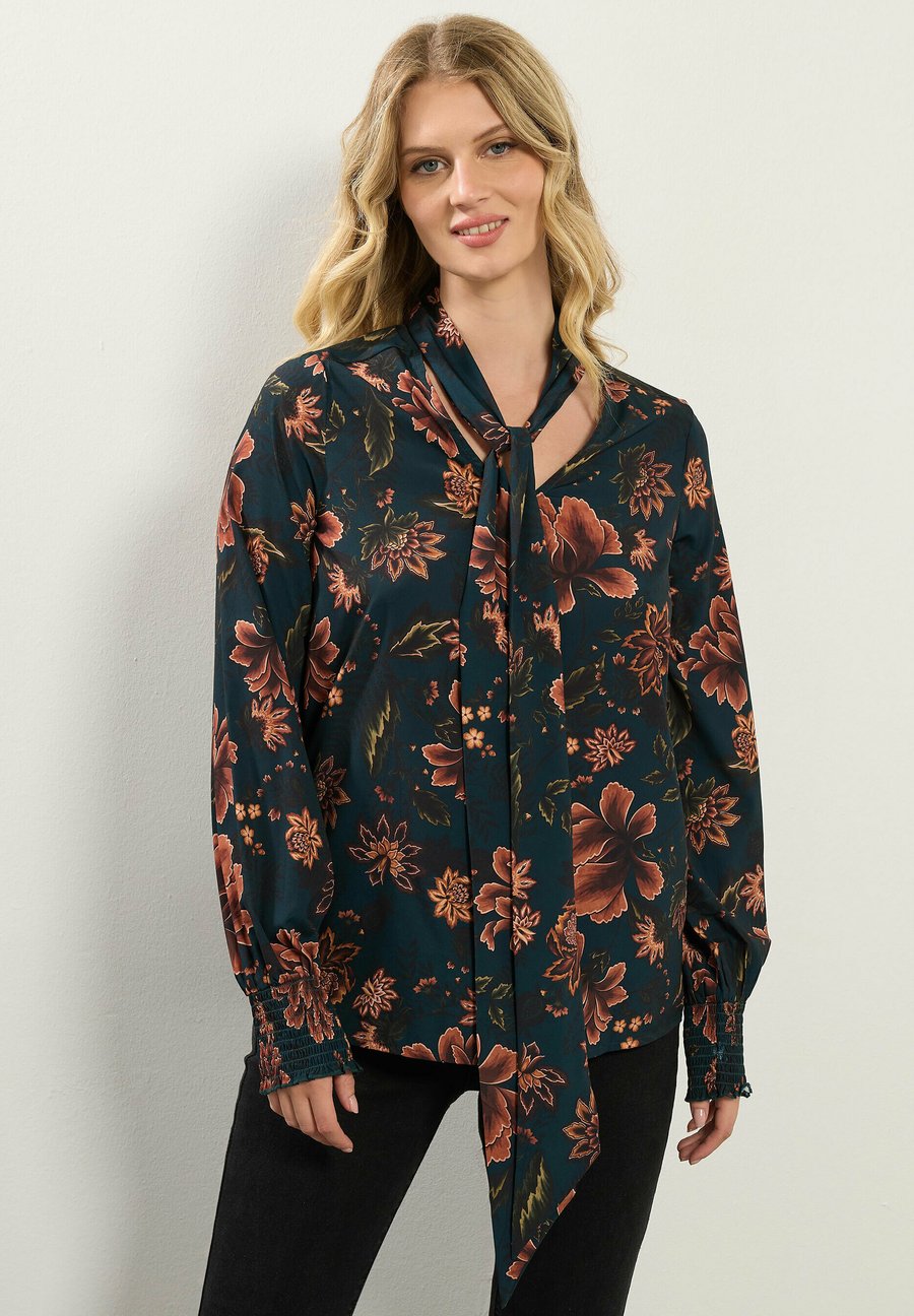 Блуза Long Tall Sally Blouse, Teal/Royal Blue
Блуза Long Tall Sally Blouse, Teal/Royal Blue