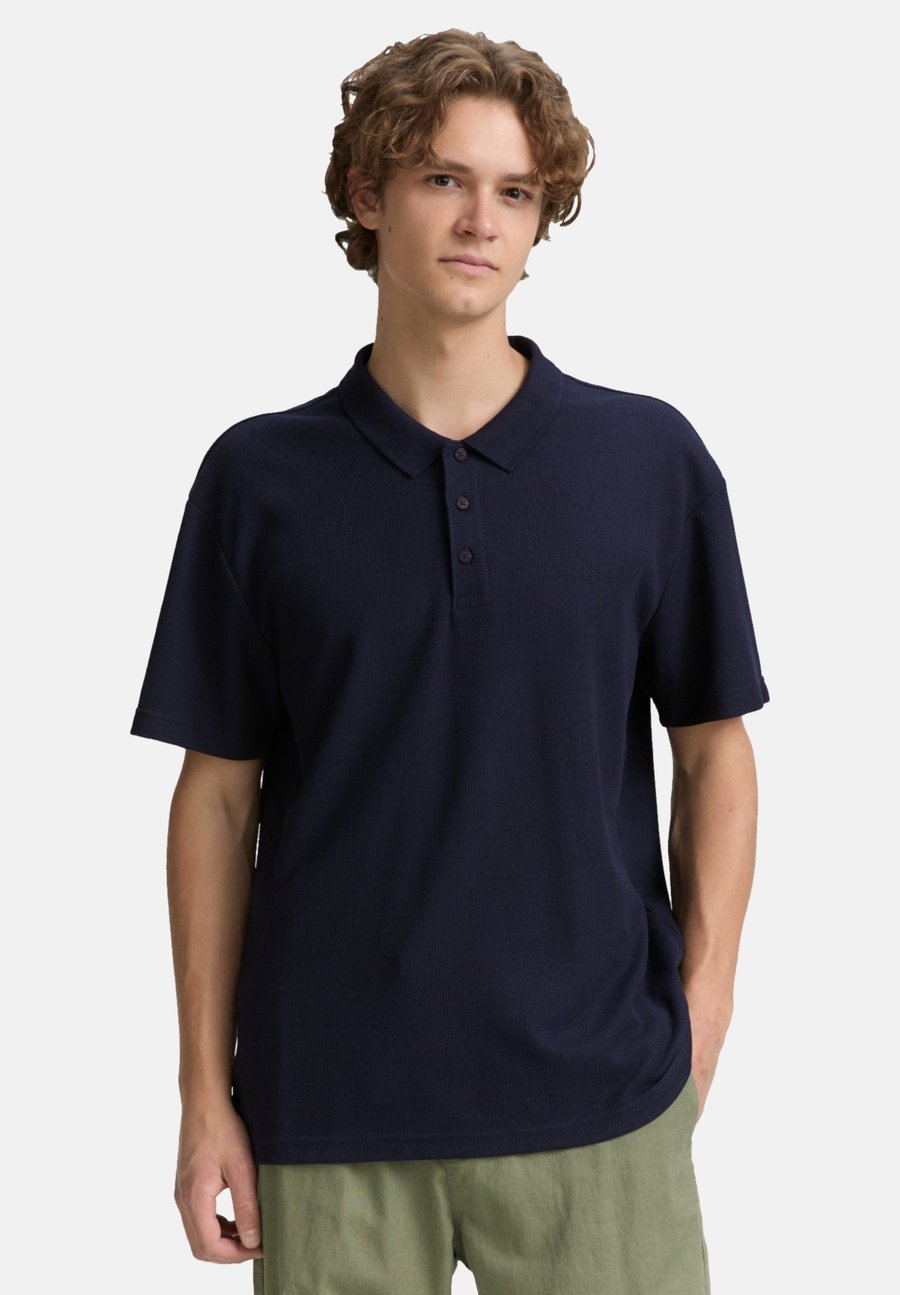 Поло TOM TAILOR KURZARM, Dunkelblau/Dark Blue
Поло TOM TAILOR KURZARM, Dunkelblau/Dark Blue