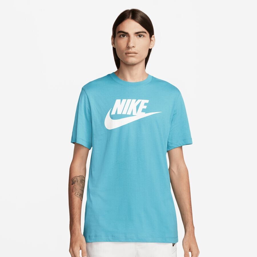 Спортивная футболка Icon Futura NIKE, цвет dusty cactus
Спортивная футболка Icon Futura NIKE, цвет dusty cactus