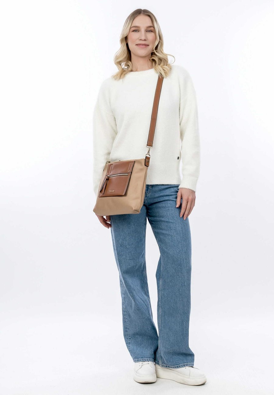 Сумка кросс-боди Tamaris Cross body bag, Nature /Beige
Сумка кросс-боди Tamaris Cross body bag, Nature /Beige