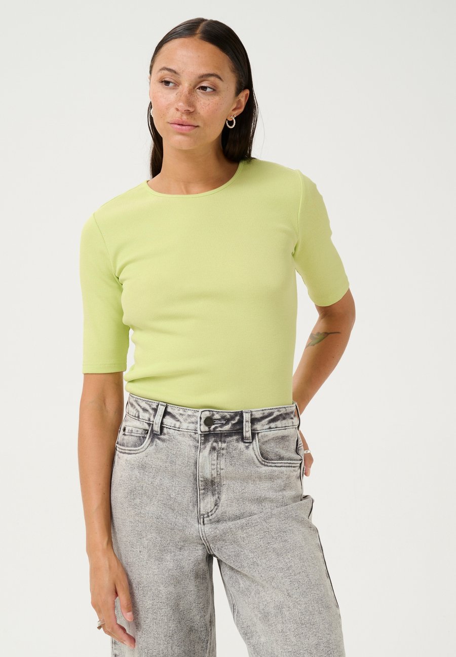 Футболка Kaffe KACARNA, Lettuce Green/Green, Зеленый, Футболка Kaffe KACARNA, Lettuce Green/Green
Футболка Kaffe KACARNA, Lettuce Green/Green, Зеленый, Футболка Kaffe KACARNA, Lettuce Green/Green