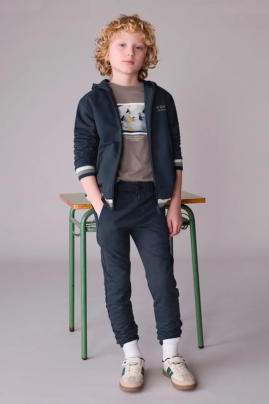 Детский спортивный костюм Mayoral, темно-синий
Детский спортивный костюм Mayoral, темно-синий