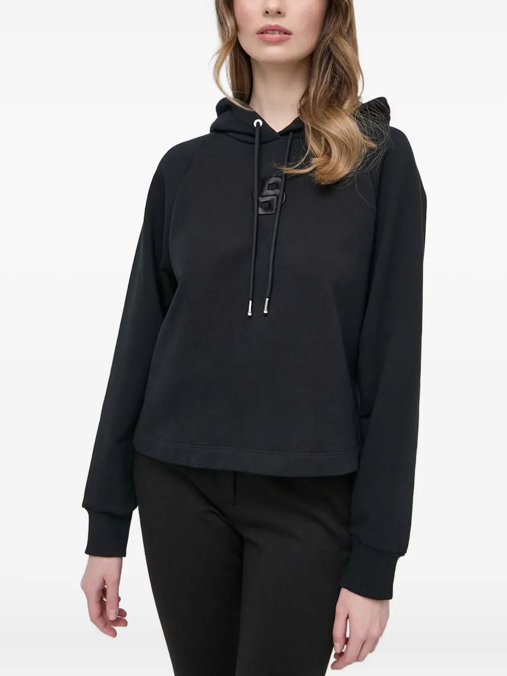 Худи с вышитым логотипом BOSS, черный
Худи с вышитым логотипом BOSS, черный