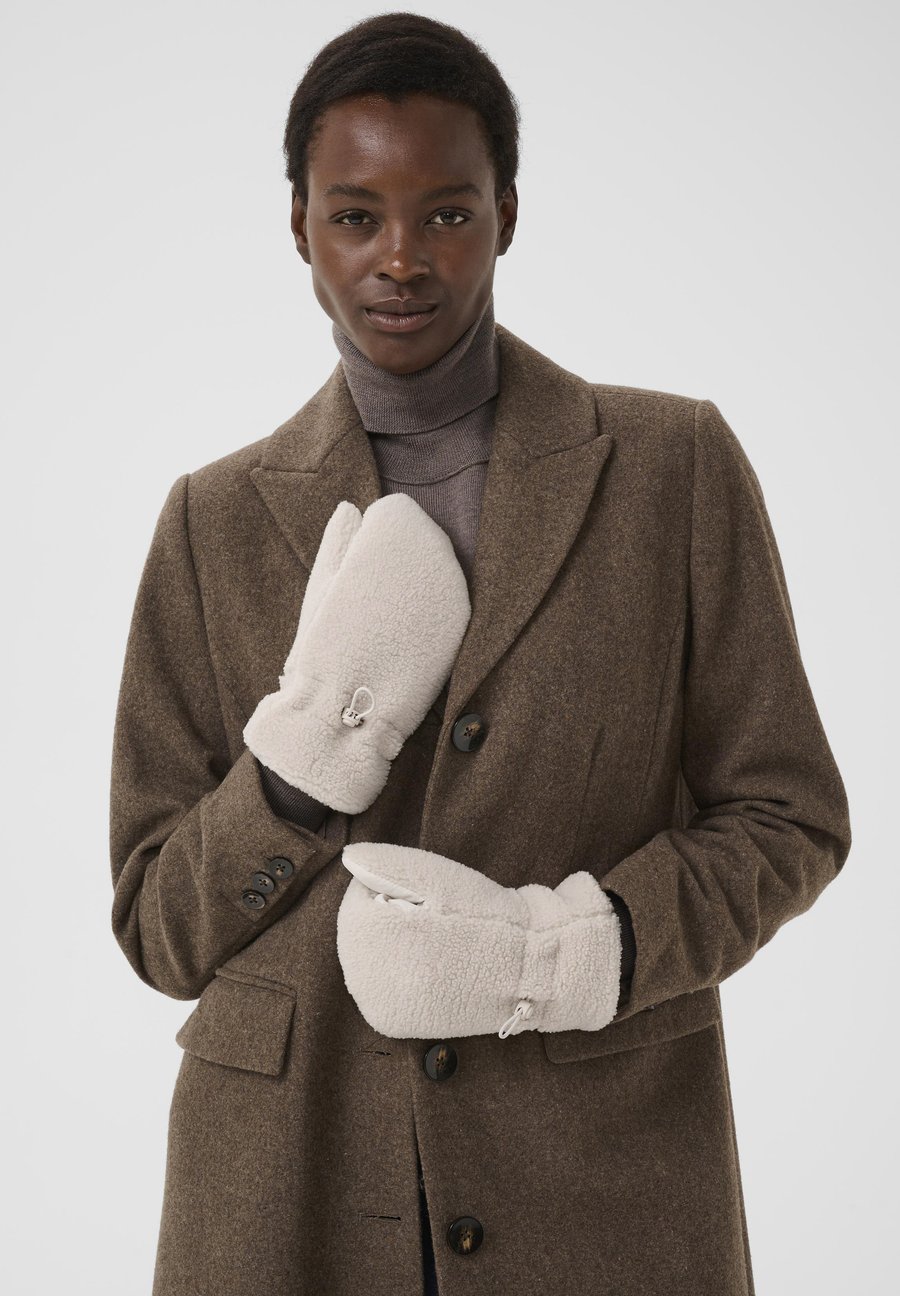 Перчатки Part Two SAISAPW GL, Moonbeam/Beige
Перчатки Part Two SAISAPW GL, Moonbeam/Beige