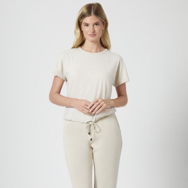 Женская футболка с круглым вырезом и рукавами «летучая мышь» Grey & Gray, цвет feather grey
Женская футболка с круглым вырезом и рукавами «летучая мышь» Grey & Gray, цвет feather grey