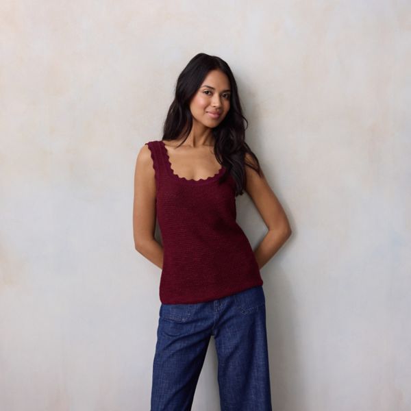 Женская майка-свитер с фестончатой отделкой Lc Lauren Conrad, цвет red silk
Женская майка-свитер с фестончатой отделкой Lc Lauren Conrad, цвет red silk