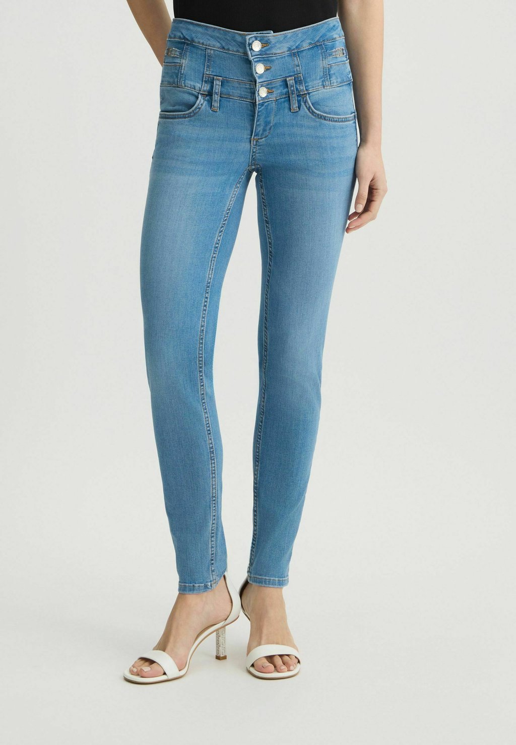 Джинсы скинни LIU JO, цвет Blue Denim
Джинсы скинни LIU JO, цвет Blue Denim