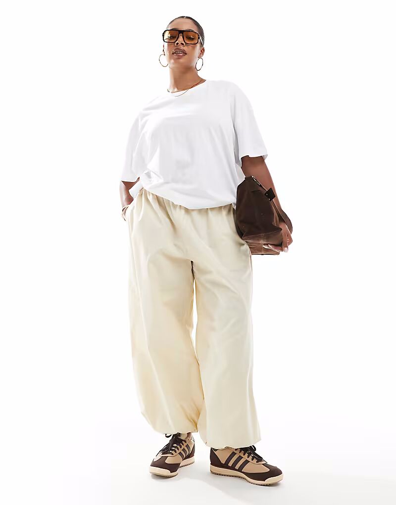 Брюки-карго из стираного поплина ASOS DESIGN Curve с удобными вставками цвета пахты
Брюки-карго из стираного поплина ASOS DESIGN Curve с удобными вставками цвета пахты