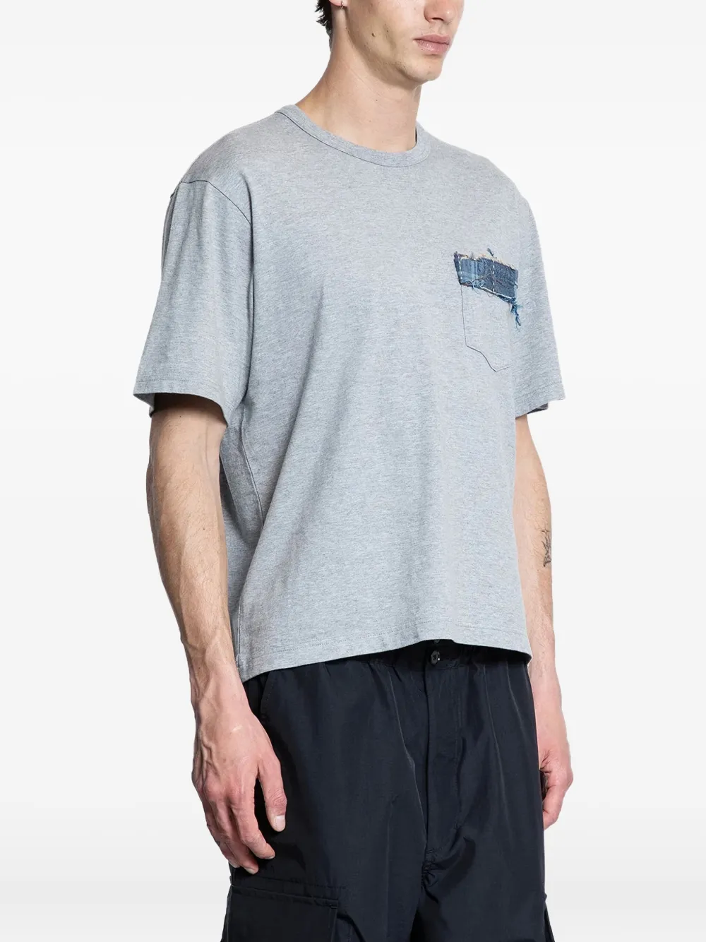 Футболка с карманом и отделкой из боро KUON, серый
Футболка с карманом и отделкой из боро KUON, серый