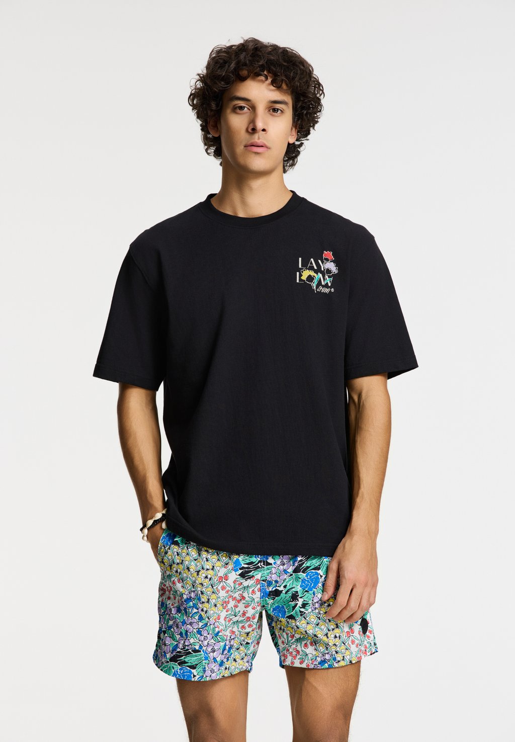 Футболка с принтом FINN SKETCHED FLOWERS Shiwi, черный
Футболка с принтом FINN SKETCHED FLOWERS Shiwi, черный