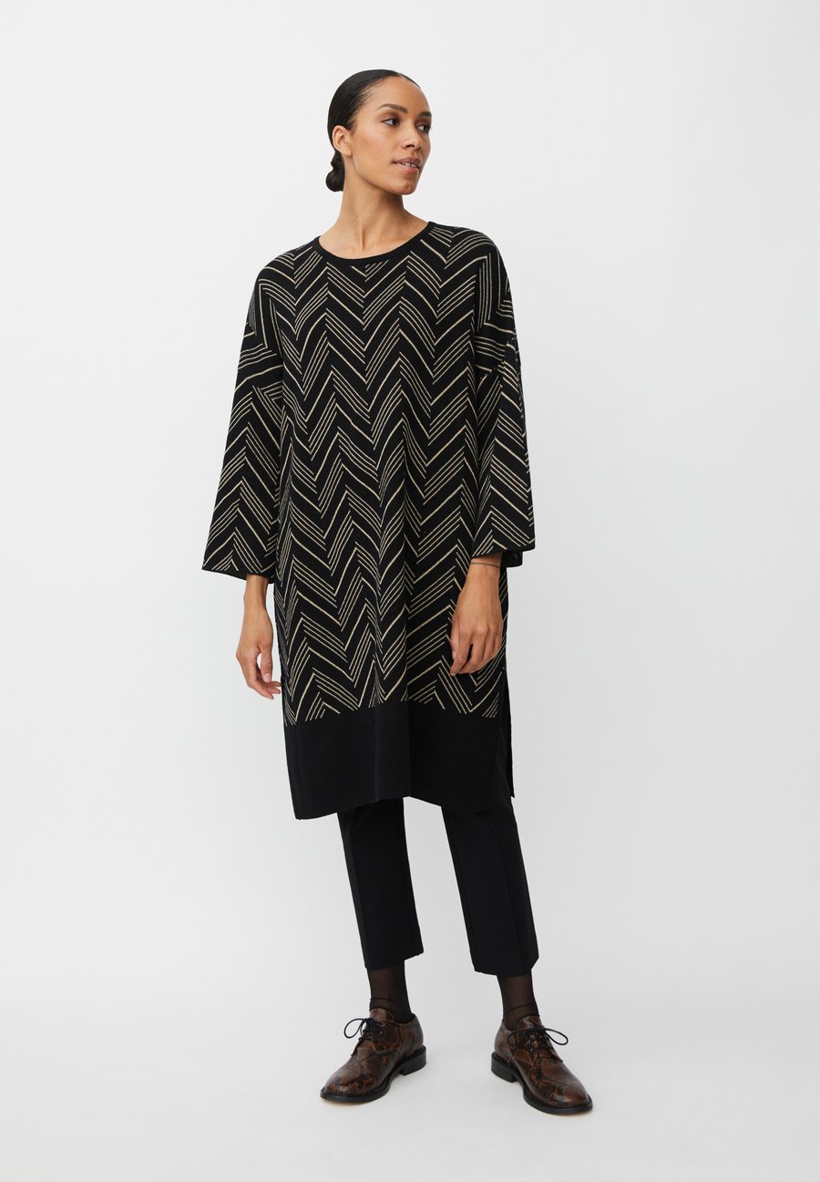 Платье Masai MaNuska, Schwarz/Black
Платье Masai MaNuska, Schwarz/Black