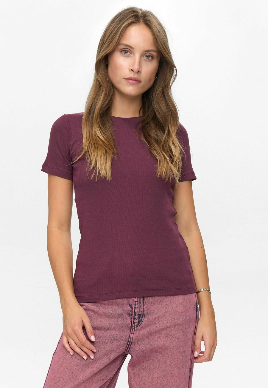 Футболка Nümph RILEY TEE, Winetasting/Red, Красный, Футболка Nümph RILEY TEE, Winetasting/Red
Футболка Nümph RILEY TEE, Winetasting/Red, Красный, Футболка Nümph RILEY TEE, Winetasting/Red