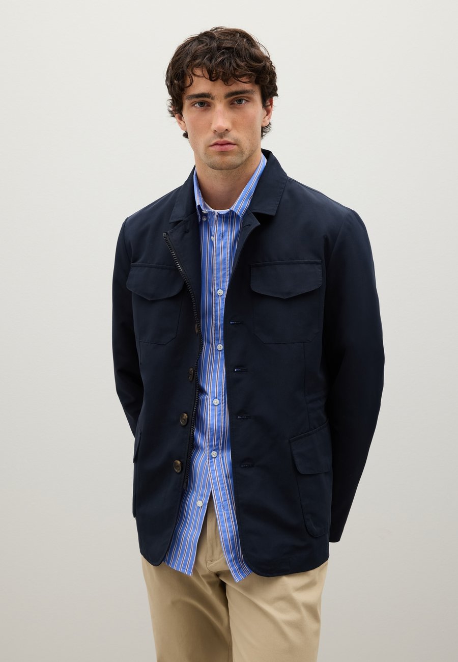 Куртка PIOMBO IN REGULAR FIT, Dark Blue
Куртка PIOMBO IN REGULAR FIT, Dark Blue