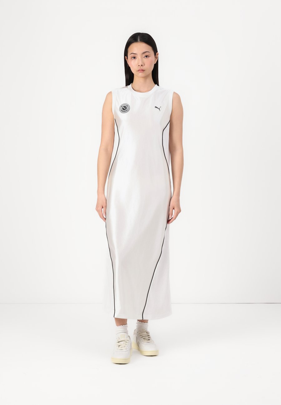 Платье Puma DARE TO JER SHE DRESS, White
Платье Puma DARE TO JER SHE DRESS, White