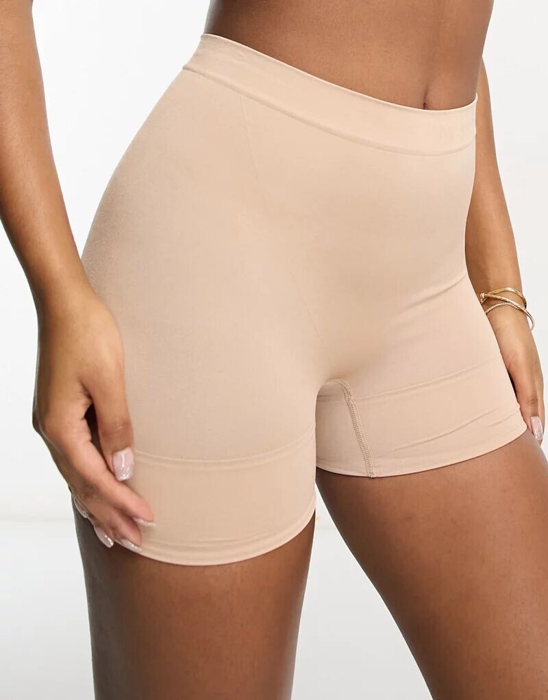 Magic Bodyfashion – удобные шорты цвета капучино со средним моделирующим эффектом
Magic Bodyfashion – удобные шорты цвета капучино со средним моделирующим эффектом