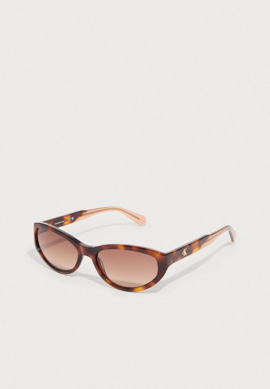 Солнцезащитные очки Calvin Klein Jeans Sunglasses, Havana/Brown
Солнцезащитные очки Calvin Klein Jeans Sunglasses, Havana/Brown