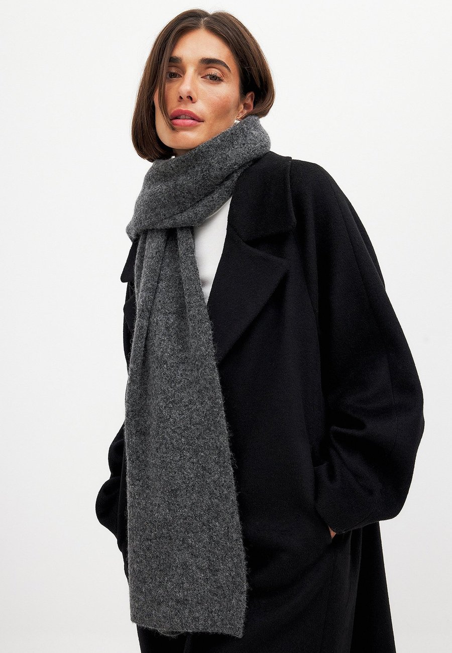 Шарф NA-KD Scarf, Grey Smoke/Grey
Шарф NA-KD Scarf, Grey Smoke/Grey