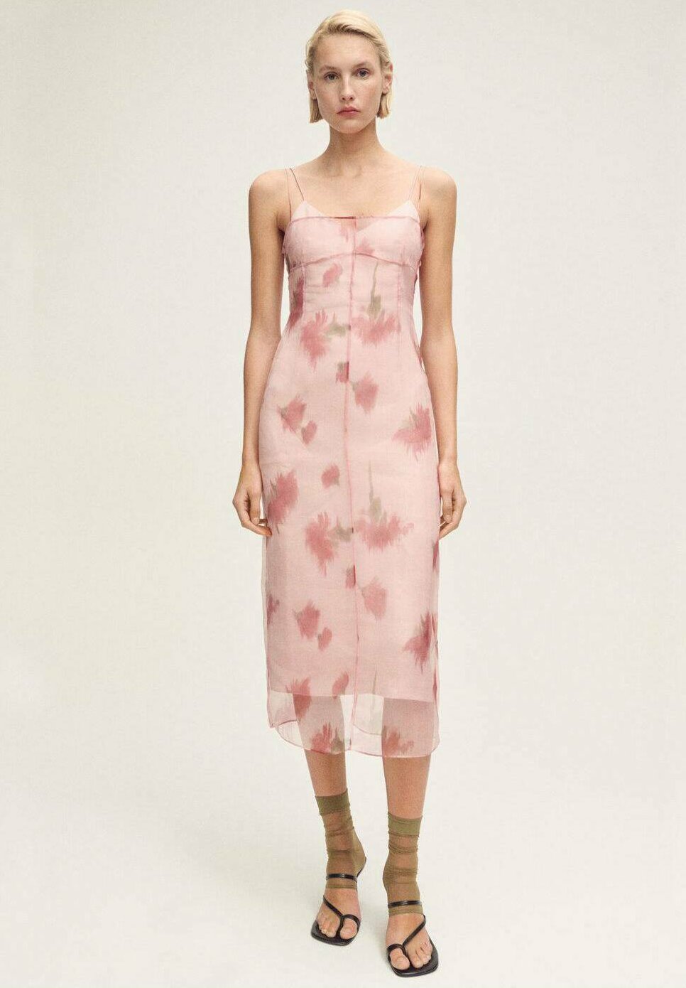 Повседневное платье SASI Mango, розовый
Повседневное платье SASI Mango, розовый