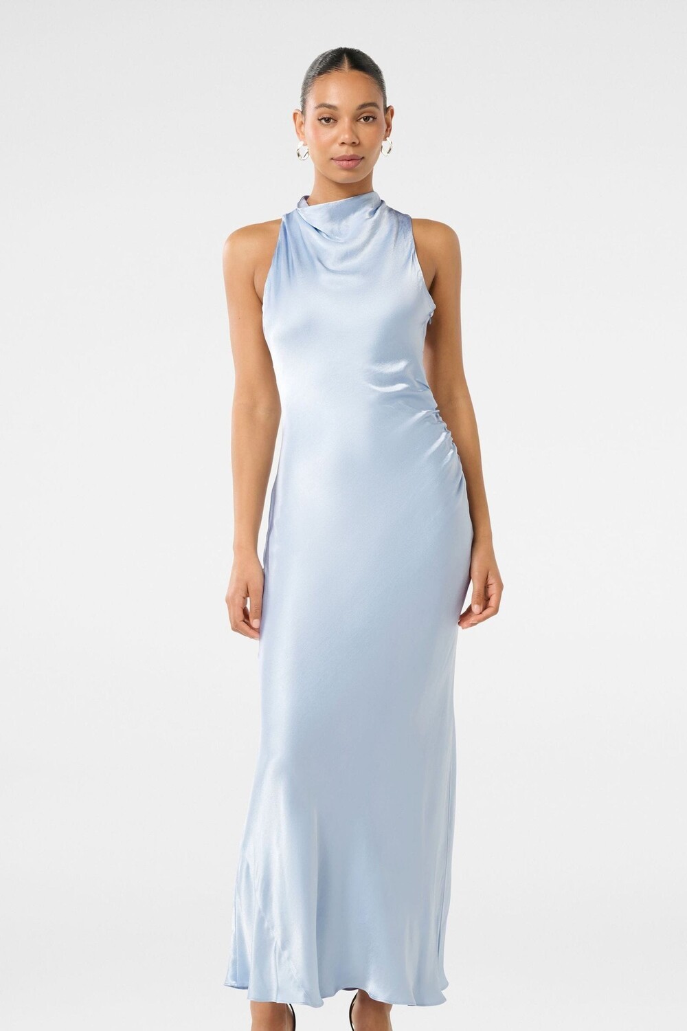 Платье макси из атласа с открытой спиной Michelle Forever New, синий
Платье макси из атласа с открытой спиной Michelle Forever New, синий