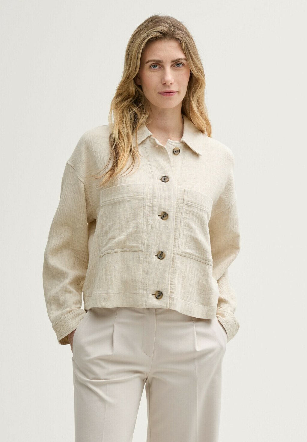 Легкая куртка TOM TAILOR, бежевый
Легкая куртка TOM TAILOR, бежевый