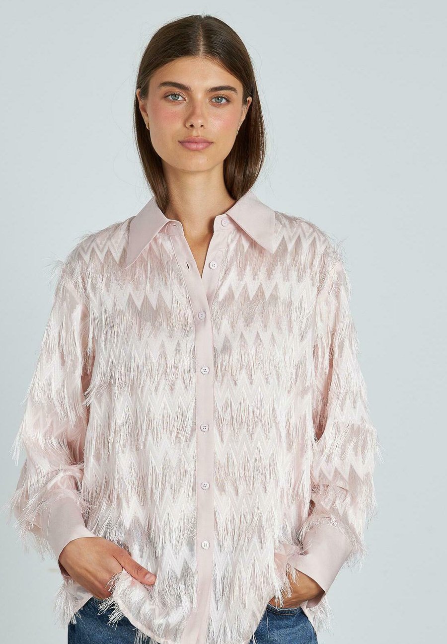 Блуза Alma en Pena Button-down blouse, Light Pink/Light Pink
Блуза Alma en Pena Button-down blouse, Light Pink/Light Pink