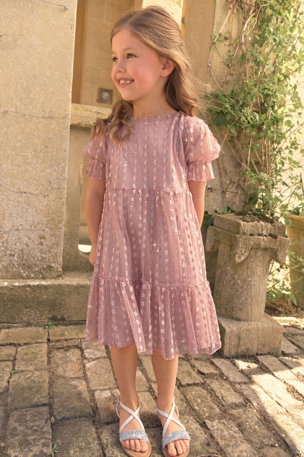 Вечернее платье из блестящей сетки с короткими рукавами Next, розовый, Черный, Вечернее платье из блестящей сетки с короткими рукавами Next, розовый
Вечернее платье из блестящей сетки с короткими рукавами Next, розовый, Черный, Вечернее платье из блестящей сетки с короткими рукавами Next, розовый