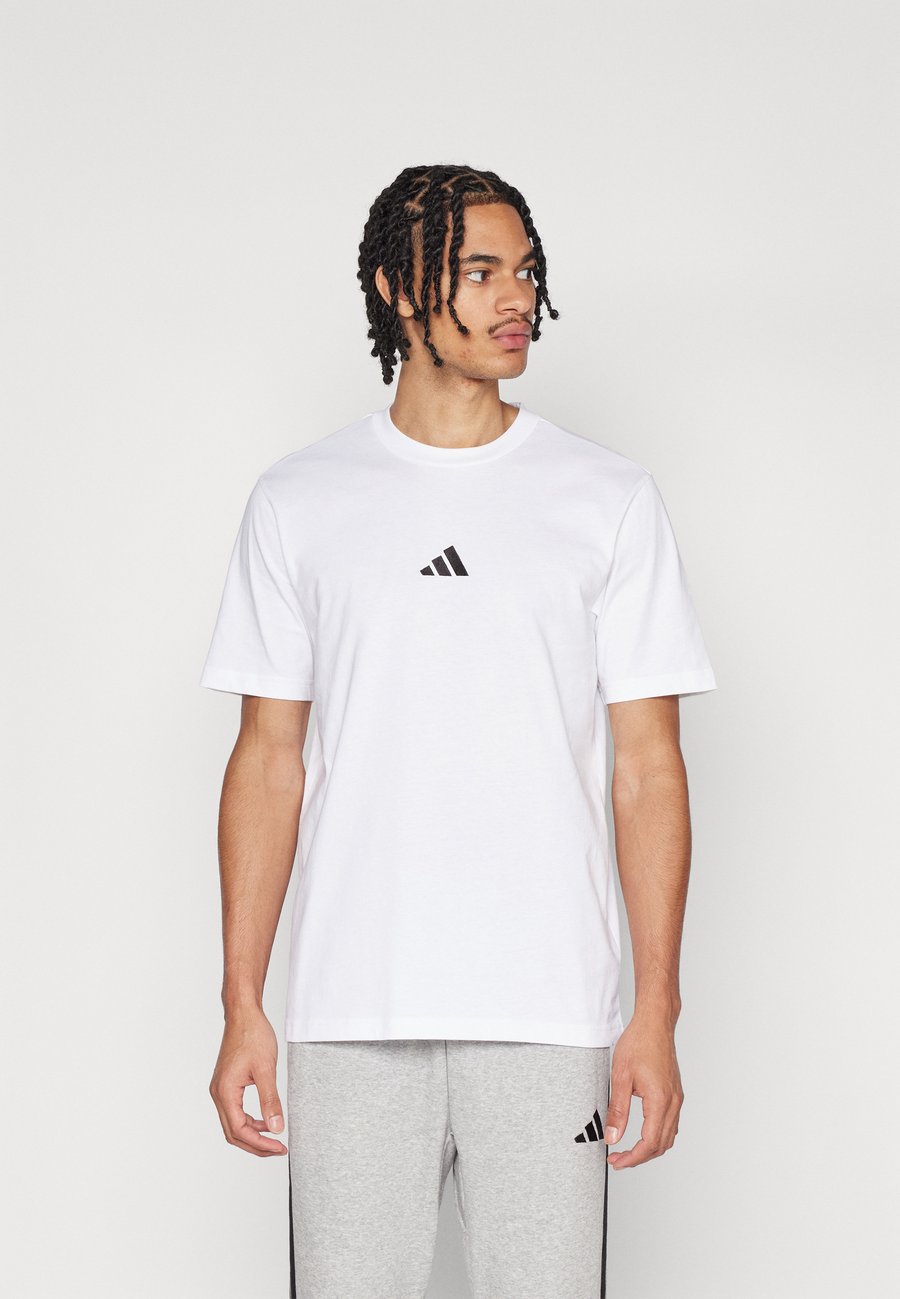 Футболка Adidas Sportswear ESSENTIALS SMALL LOGO SINGLE TEE, White/Black/White, Белый, Футболка Adidas Sportswear ESSENTIALS SMALL LOGO SINGLE TEE, White/Black/White
Футболка Adidas Sportswear ESSENTIALS SMALL LOGO SINGLE TEE, White/Black/White, Белый, Футболка Adidas Sportswear ESSENTIALS SMALL LOGO SINGLE TEE, White/Black/White