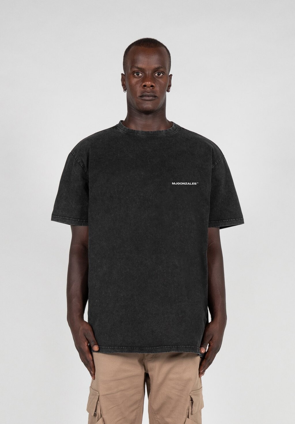 Базовая футболка MÄNNER ALES TM ACID WASHED HEAVY MJ Gonzales, цвет black
Базовая футболка MÄNNER ALES TM ACID WASHED HEAVY MJ Gonzales, цвет black