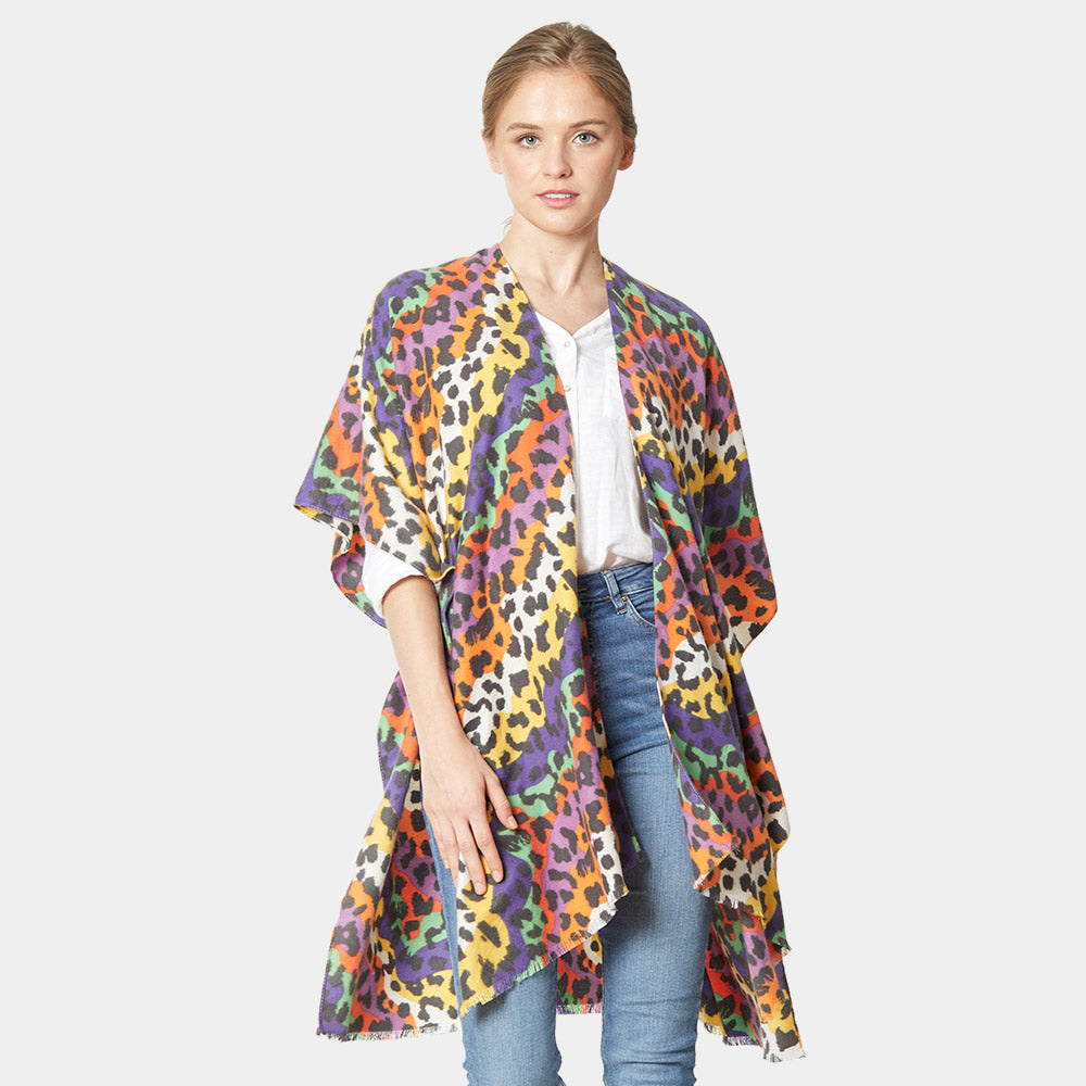 Яркий кимоно-пончо с леопардовым принтом TRUEDAMES
Яркий кимоно-пончо с леопардовым принтом TRUEDAMES