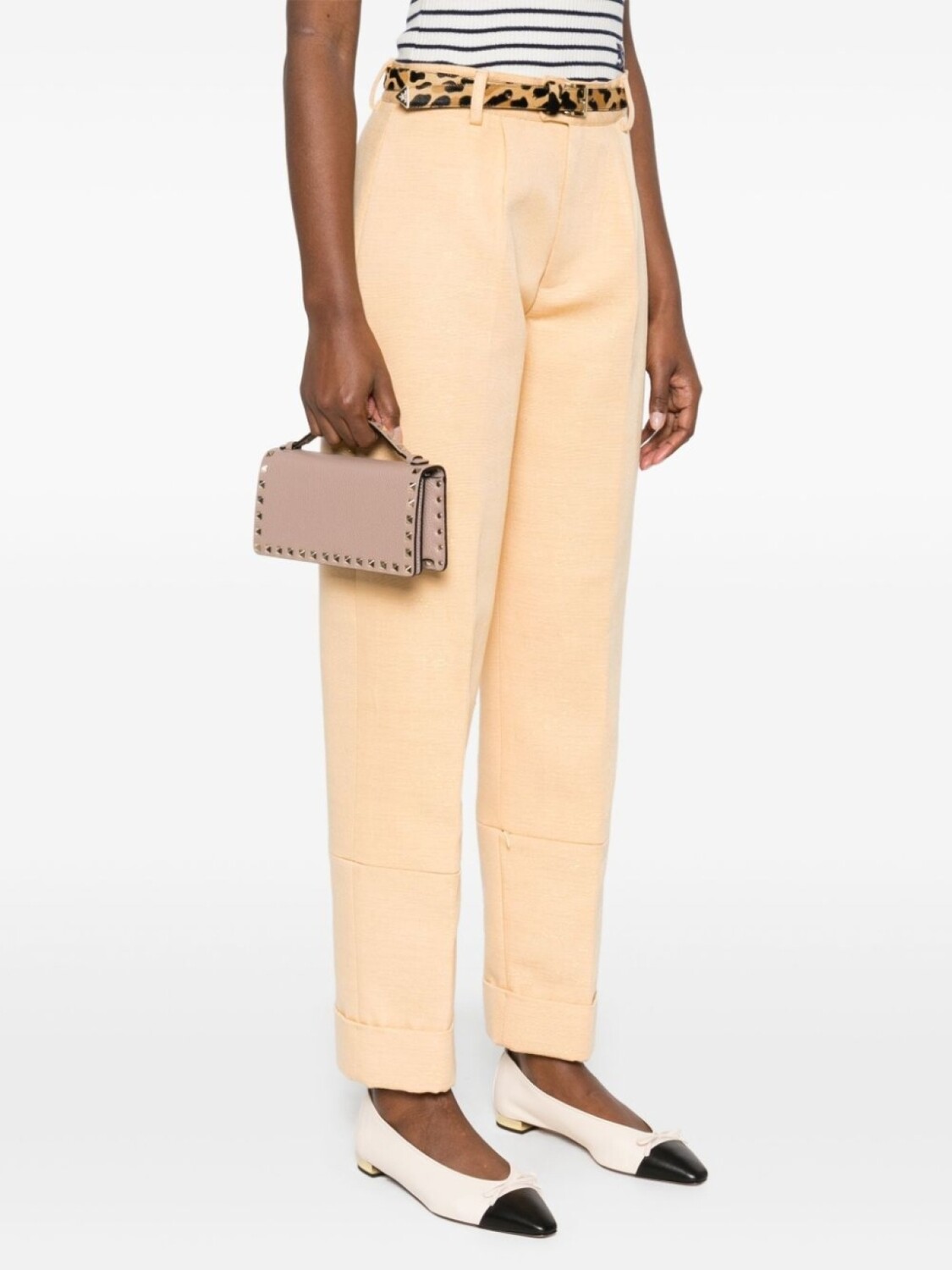 Valentino Garavani клатч с декором Rockstud, розовый
Valentino Garavani клатч с декором Rockstud, розовый