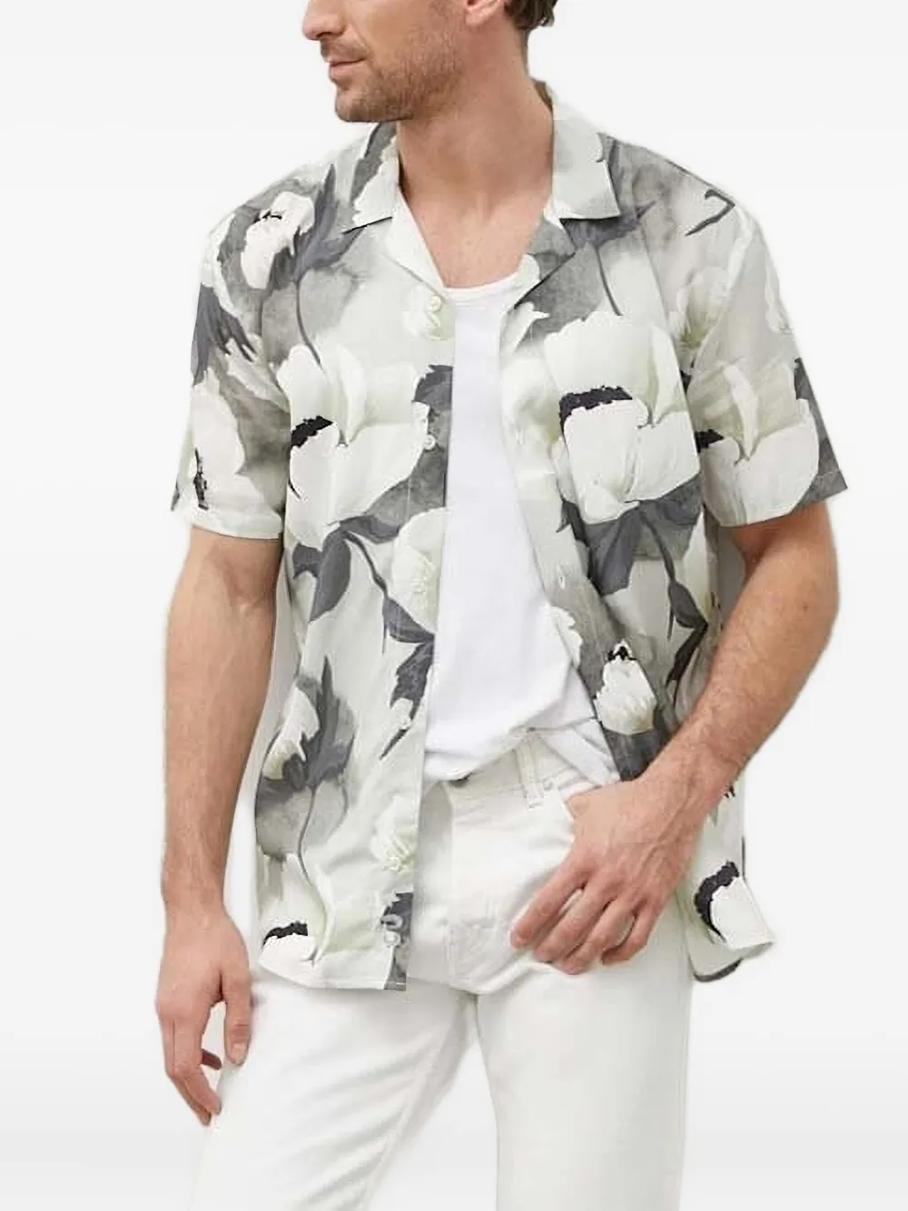 Рубашка с короткими рукавами и цветочным принтом Bruuns Bazaar, белый
Рубашка с короткими рукавами и цветочным принтом Bruuns Bazaar, белый