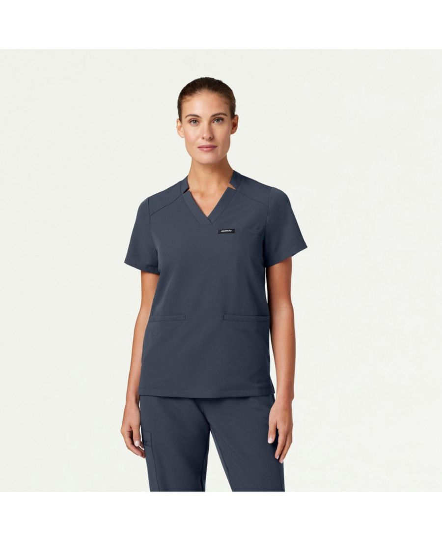 Женская медицинская рубашка Helia с тремя карманами, классическим V-образным вырезом и вырезом-стойкой Jaanuu, Carbon gray
Женская медицинская рубашка Helia с тремя карманами, классическим V-образным вырезом и вырезом-стойкой Jaanuu, Carbon gray