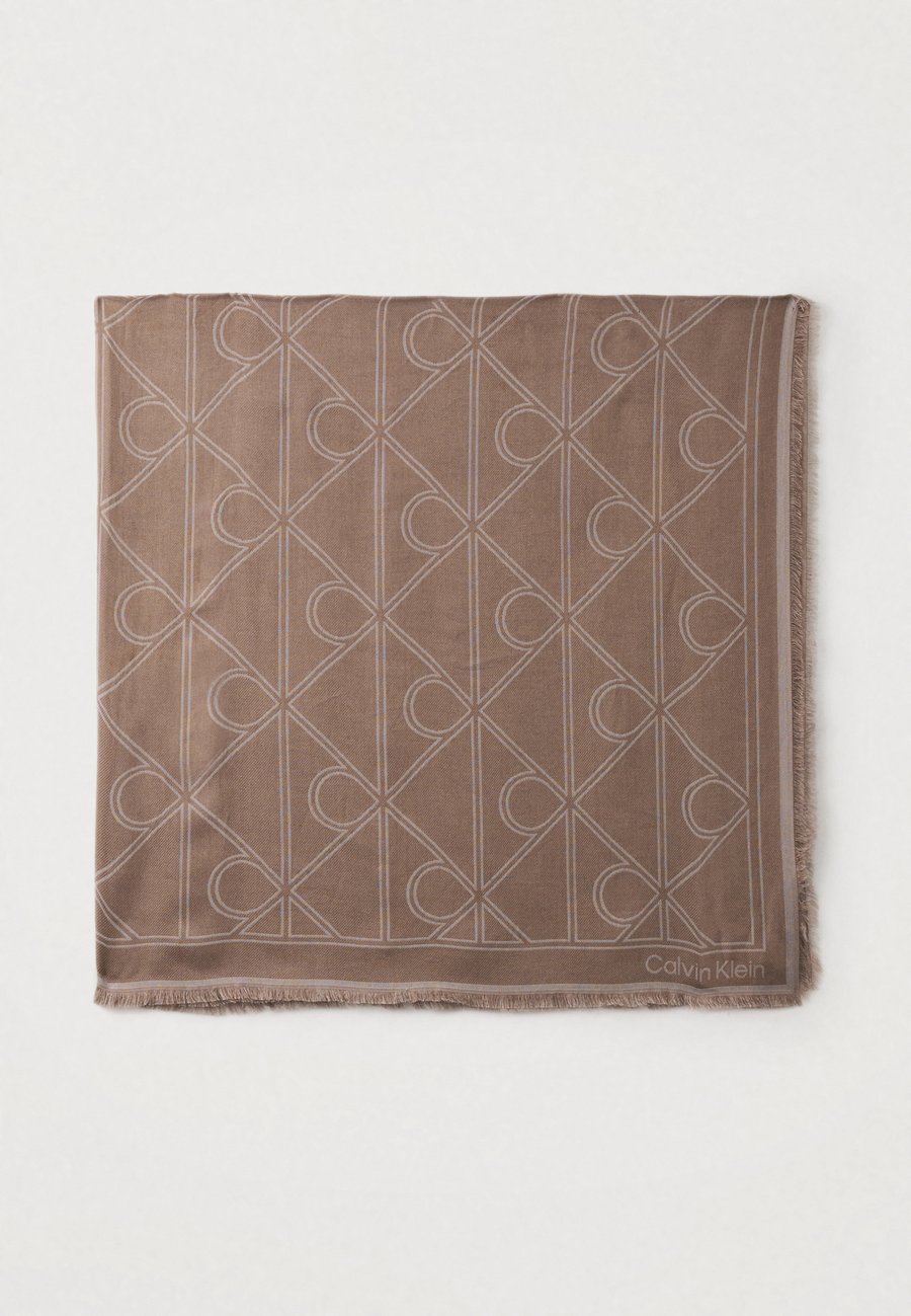 Шарф Calvin Klein EMBLEM CONTRAST SQUARE SCARF UNISEX, Desert Taupe/Taupe
Шарф Calvin Klein EMBLEM CONTRAST SQUARE SCARF UNISEX, Desert Taupe/Taupe