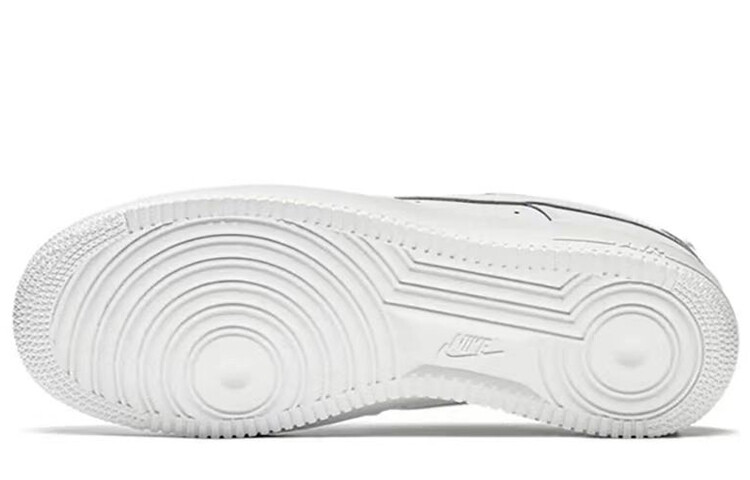 Мужские кроссовки для скейтбординга Nike Air Force 1, White
Мужские кроссовки для скейтбординга Nike Air Force 1, White