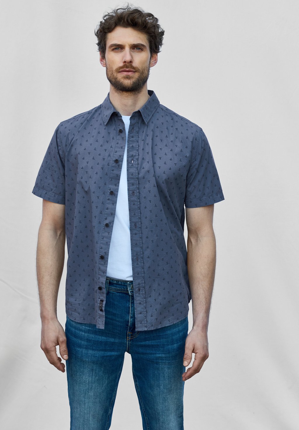 Рубашка GEMUSTERTES Street One MEN, синий
Рубашка GEMUSTERTES Street One MEN, синий