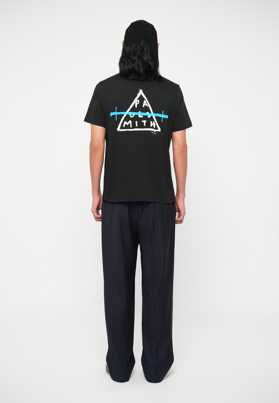 Футболка PS Paul Smith REG FIT TRIANGLE, Black, Черный, Футболка PS Paul Smith REG FIT TRIANGLE, Black
Футболка PS Paul Smith REG FIT TRIANGLE, Black, Черный, Футболка PS Paul Smith REG FIT TRIANGLE, Black