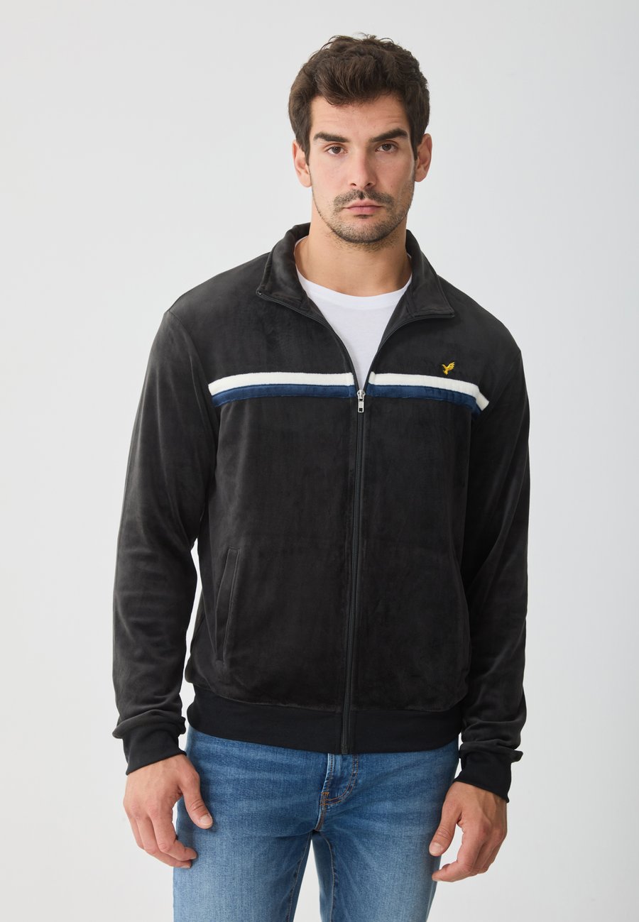 Флисовая куртка Pier One VELOUR TRACK JACKET, Black
Флисовая куртка Pier One VELOUR TRACK JACKET, Black