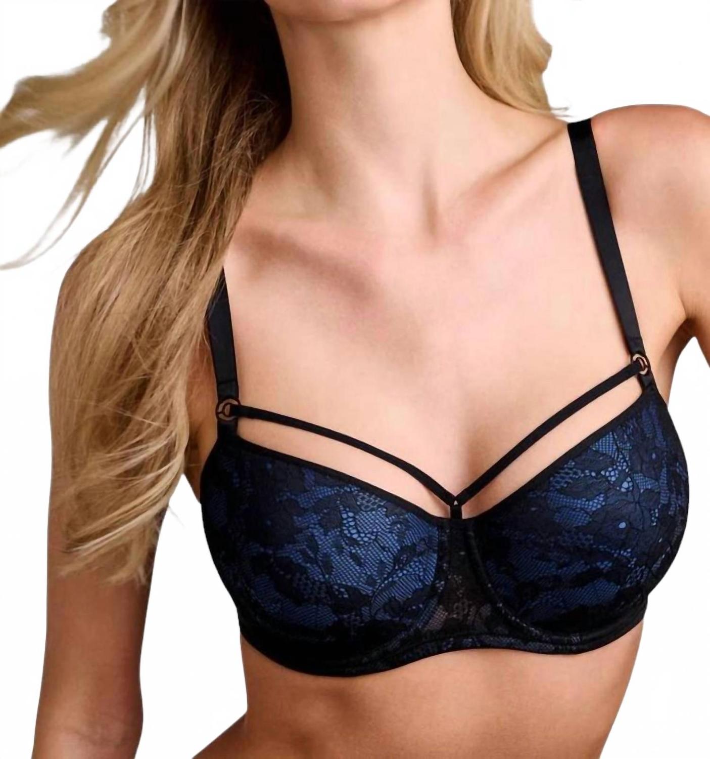 Space Odyssey Бюстгальтер с мягкими чашками и кружевом в черном цвете Marlies dekkers
Space Odyssey Бюстгальтер с мягкими чашками и кружевом в черном цвете Marlies dekkers