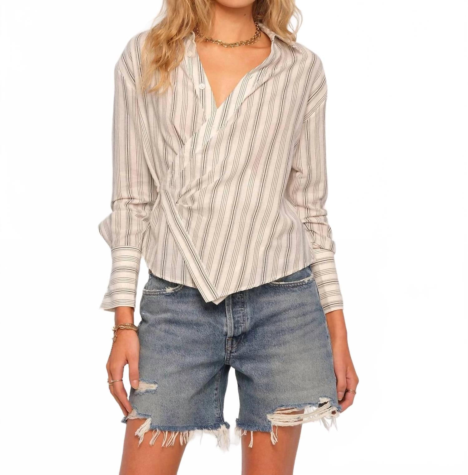 Рубашка Elene в цвете яичной скорлупы Heartloom, Eggshell
Рубашка Elene в цвете яичной скорлупы Heartloom, Eggshell