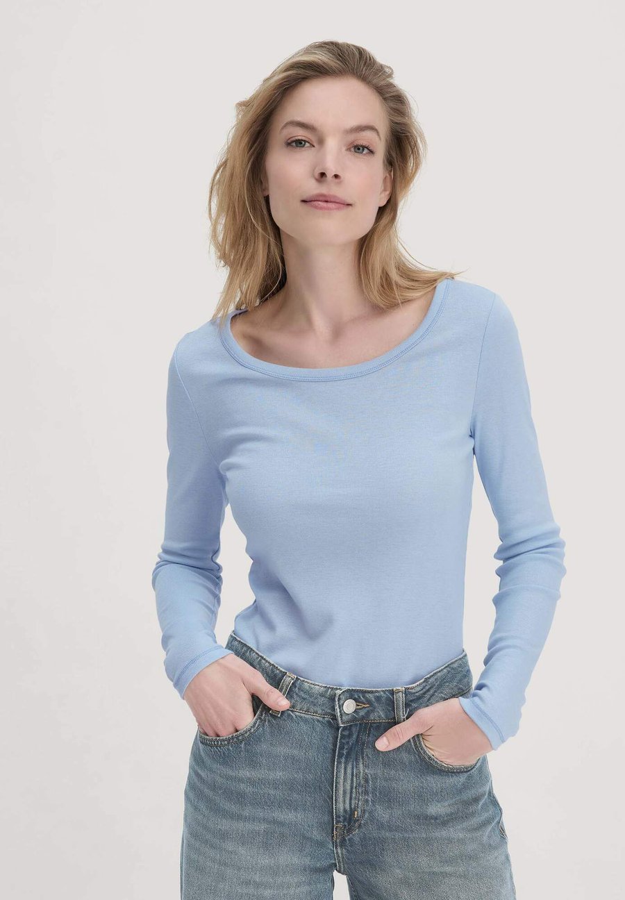 Топ Hessnatur Long sleeved top, Himmelblau/Blue
Топ Hessnatur Long sleeved top, Himmelblau/Blue