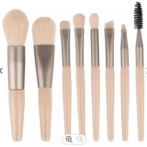 Набор кистей для макияжа, 8 шт. Deni Carte 
Набор кистей для макияжа, 8 шт. Deni Carte