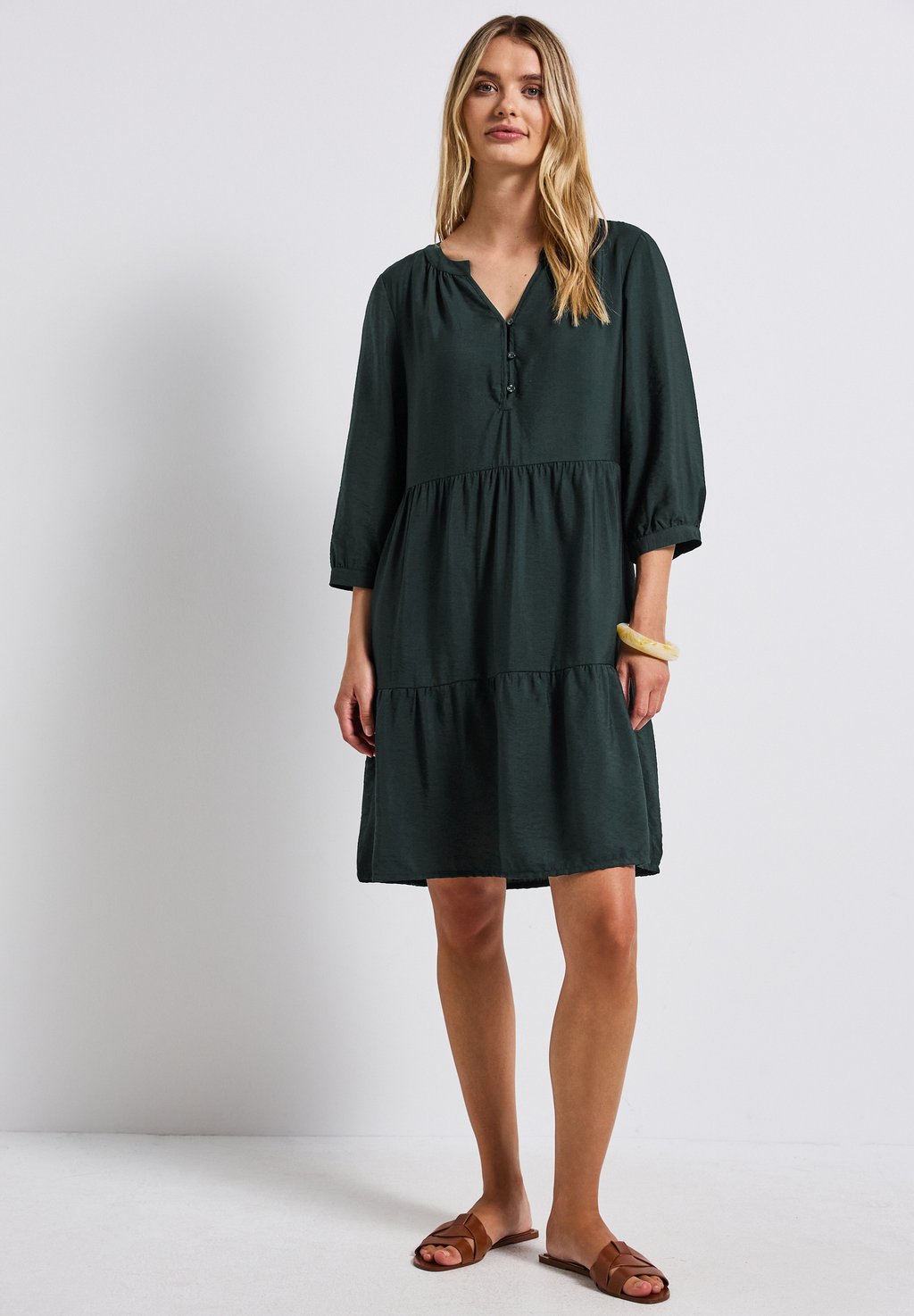 Платье-рубашка Street One, металлик зеленый
Платье-рубашка Street One, металлик зеленый