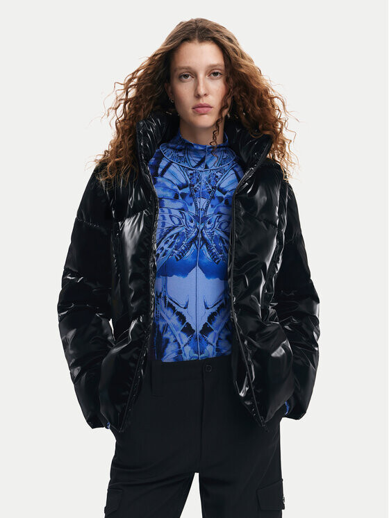 Пуховик стандартного кроя Desigual, черный
Пуховик стандартного кроя Desigual, черный