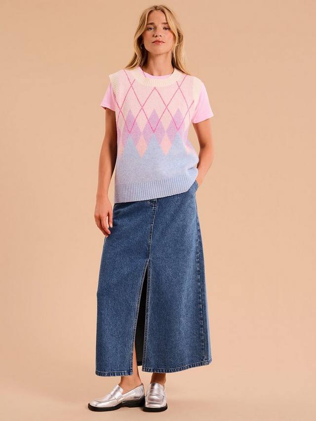 Вязаная майка bobbi OMNES, кремовый
Вязаная майка bobbi OMNES, кремовый