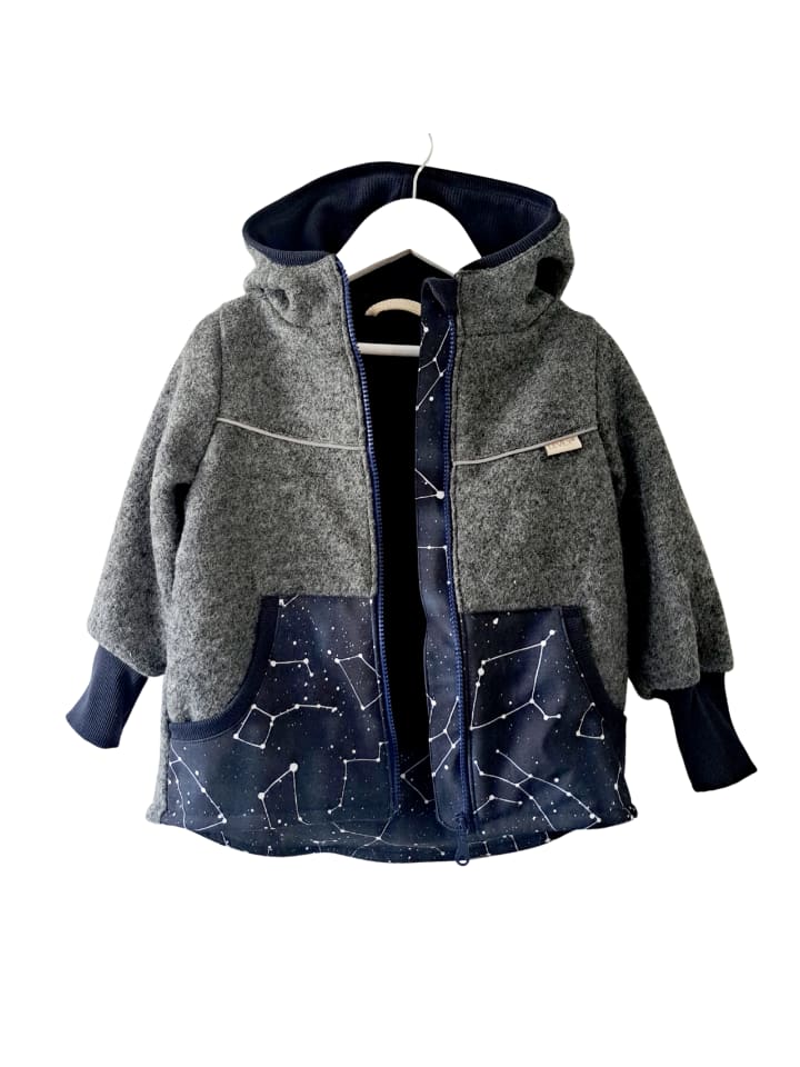 Куртка из шерстяного фетра softshell, антрацитово-космос levily - Manufaktur babyfroh
Куртка из шерстяного фетра softshell, антрацитово-космос levily - Manufaktur babyfroh