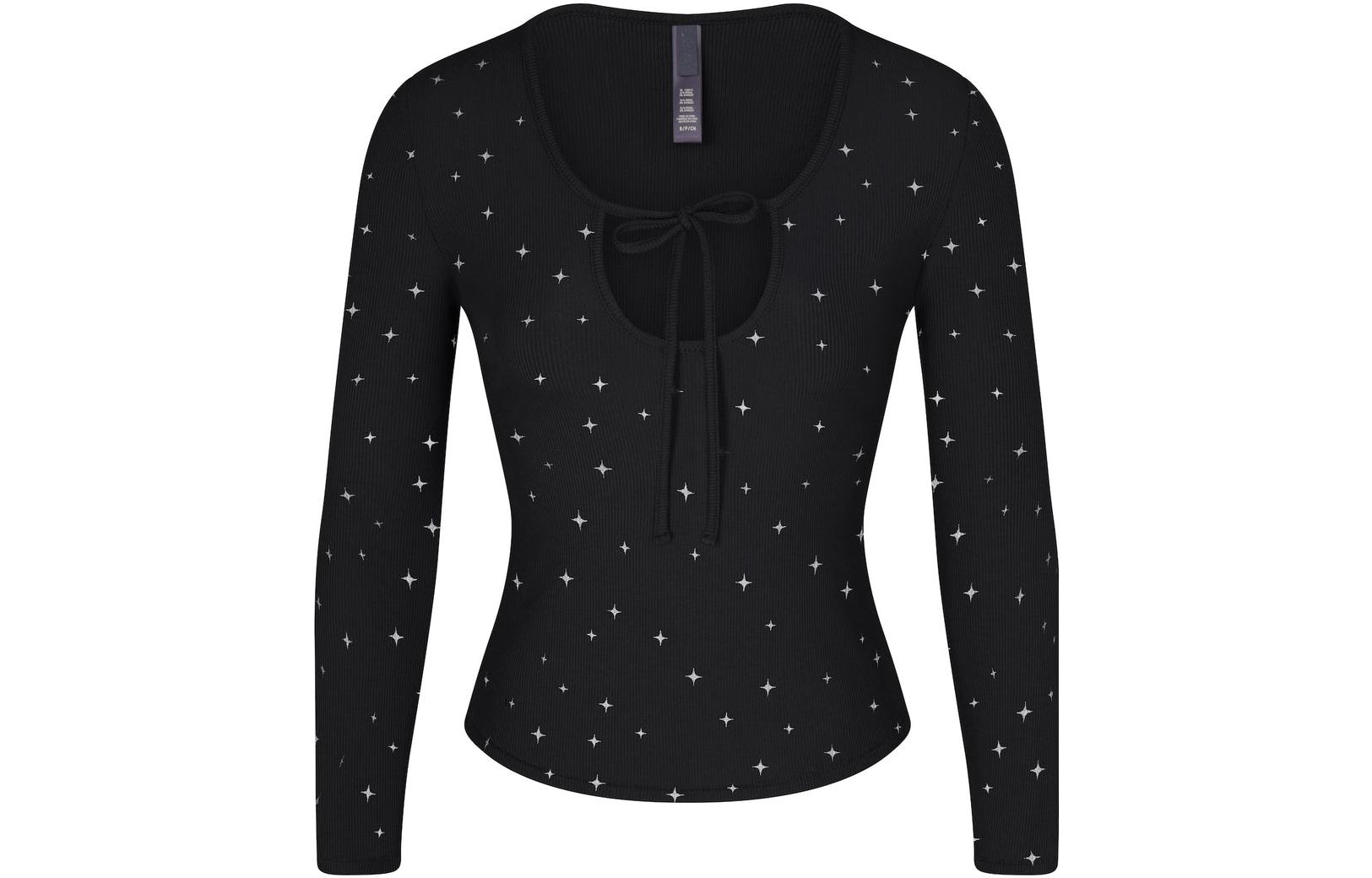 Футболка SOFT LOUNGE с длинным рукавом и укороченным кроем для женщин, принт ONYX SPARKLE/Onyx Shimmery Print Skims, onyx sparkle print/onyx shimmery print, Черный, Футболка SOFT LOUNGE с длинным рукавом и укороченным кроем для женщин, принт ONYX SPARKLE/
Футболка SOFT LOUNGE с длинным рукавом и укороченным кроем для женщин, принт ONYX SPARKLE/Onyx Shimmery Print Skims, onyx sparkle print/onyx shimmery print, Черный, Футболка SOFT LOUNGE с длинным рукавом и укороченным кроем для женщин, принт ONYX SPARKLE/