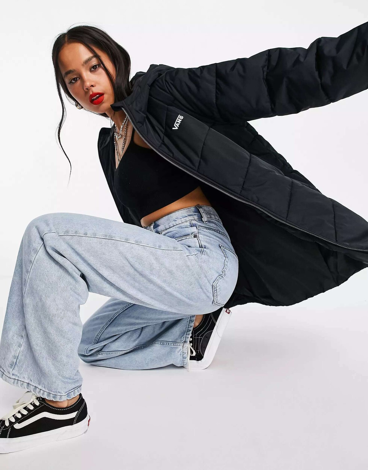 Черная длинная куртка-пуховик Vans Foundry, Черный, Черная длинная куртка-пуховик Vans Foundry
Черная длинная куртка-пуховик Vans Foundry, Черный, Черная длинная куртка-пуховик Vans Foundry