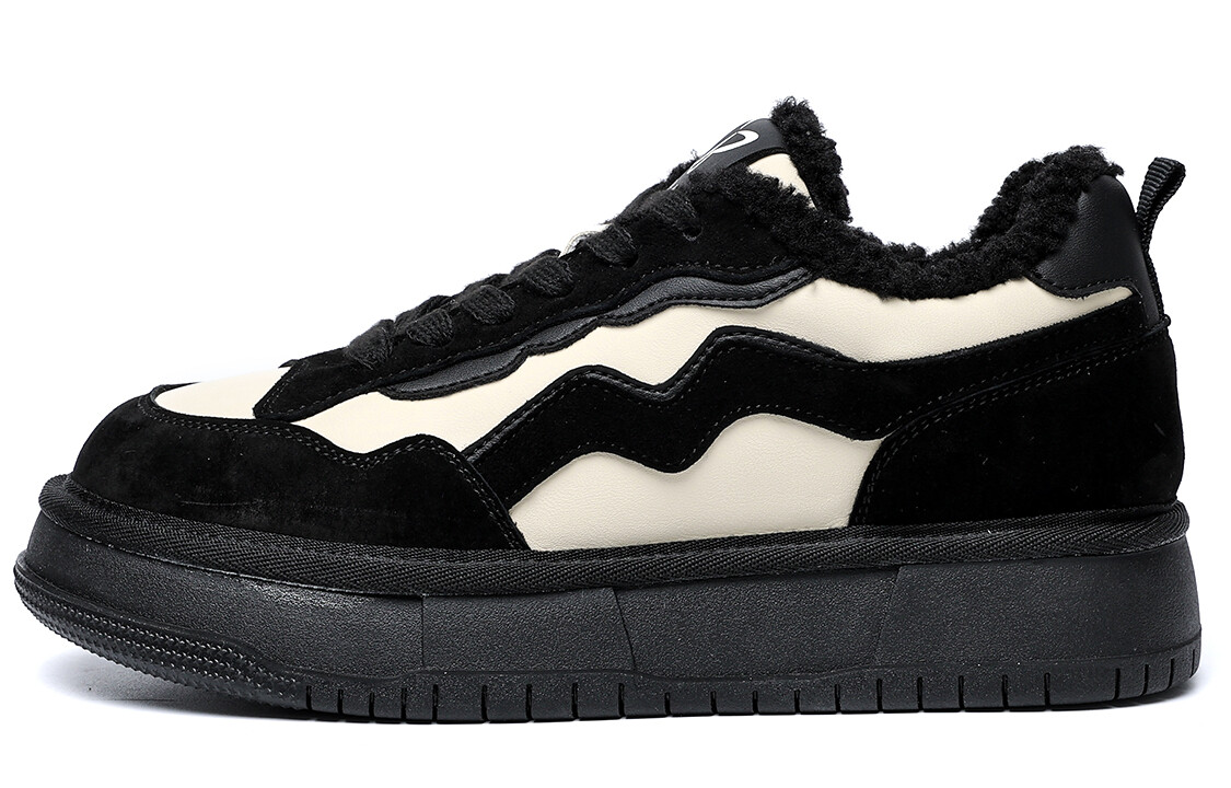 Кеды, скейтборд обувь женская низкая черный Eblan
Кеды, скейтборд обувь женская низкая черный Eblan