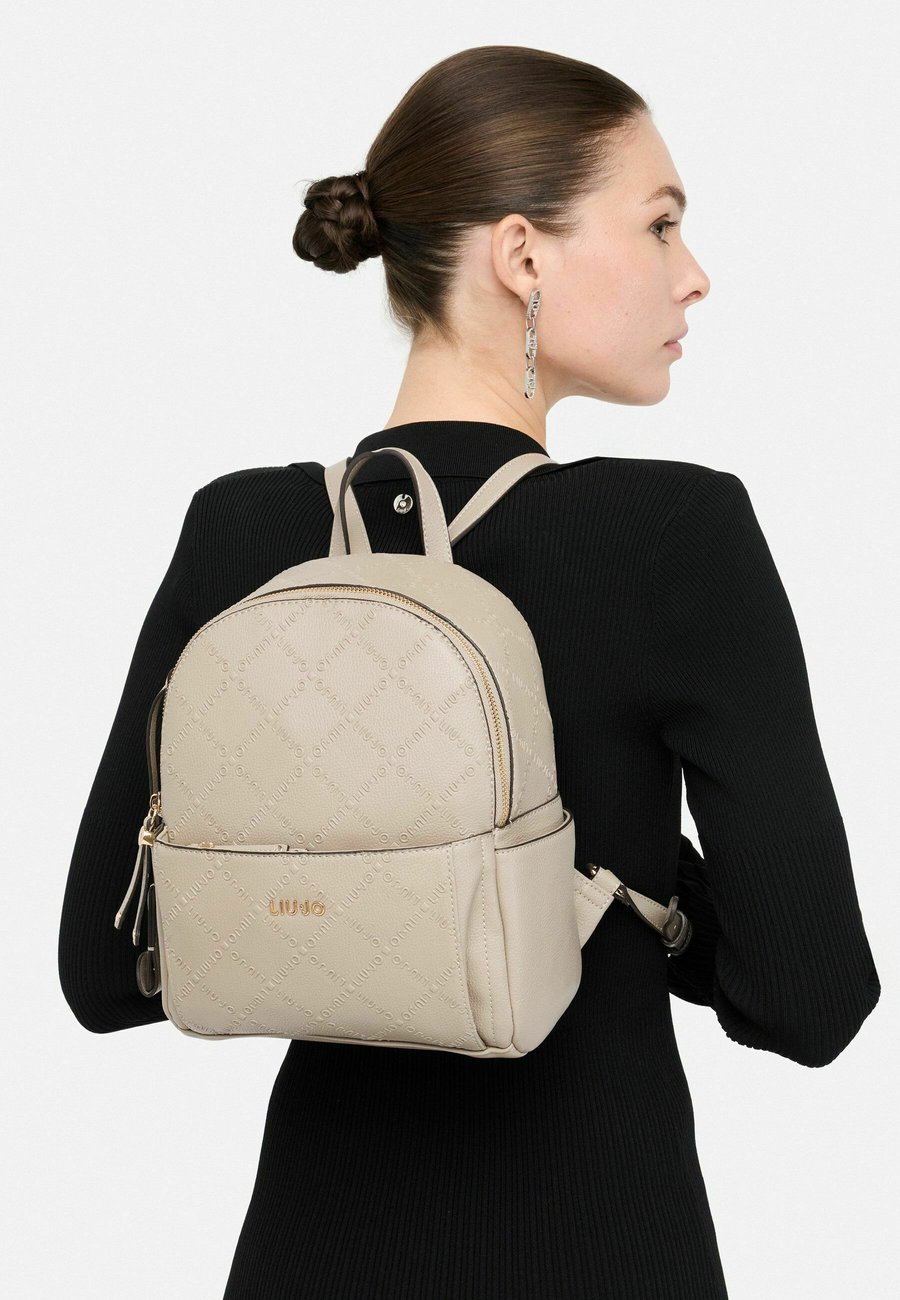 Рюкзак LIU JO ECS , Sand
Рюкзак LIU JO ECS , Sand