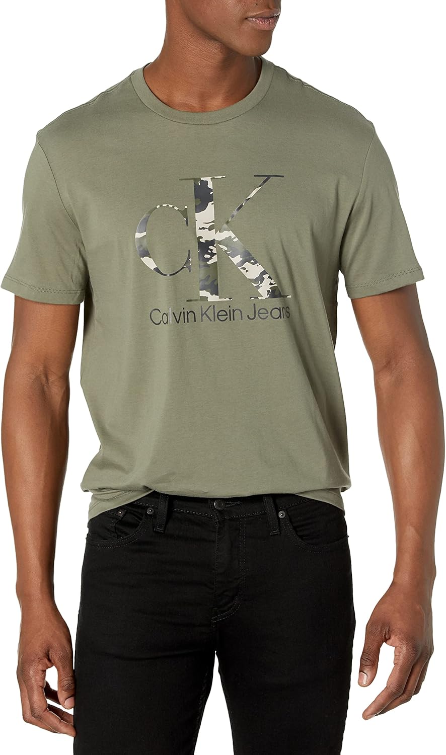 Мужская футболка Calvin Klein с камуфляжным принтом и монограммой, круглым вырезом, Dusty Olive
Мужская футболка Calvin Klein с камуфляжным принтом и монограммой, круглым вырезом, Dusty Olive